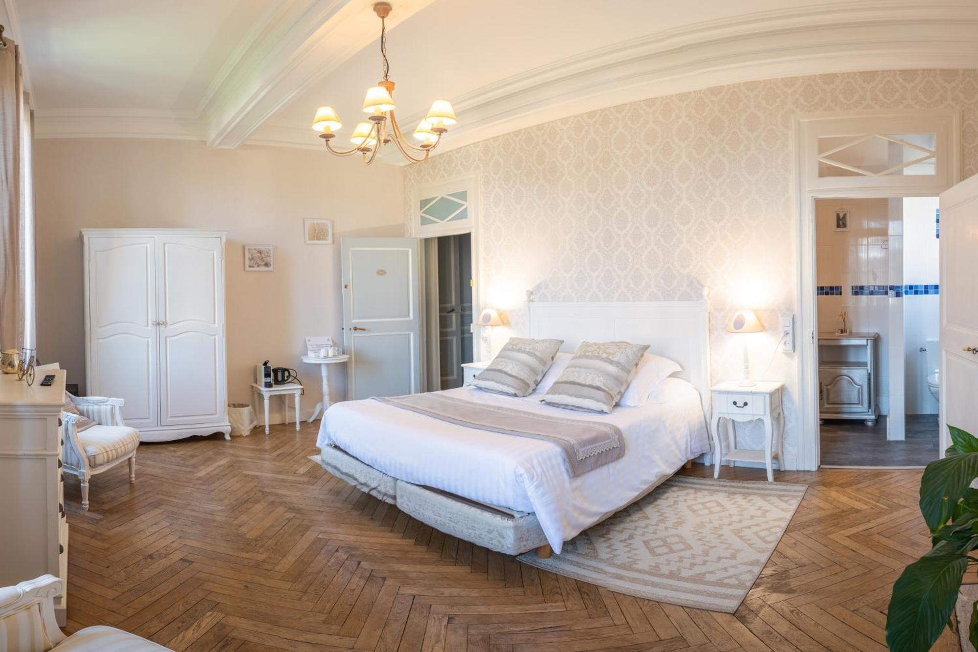 Maison D'Hotes "Les Jardins De Mazamet" Bagian luar foto