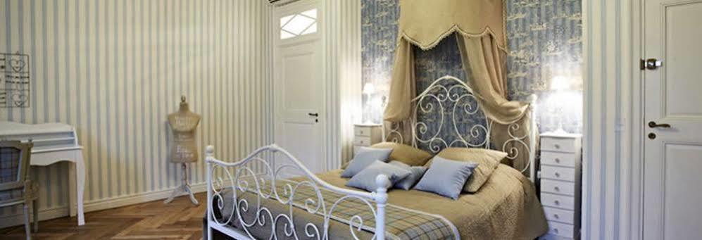 Maison D'Hotes "Les Jardins De Mazamet" Bagian luar foto